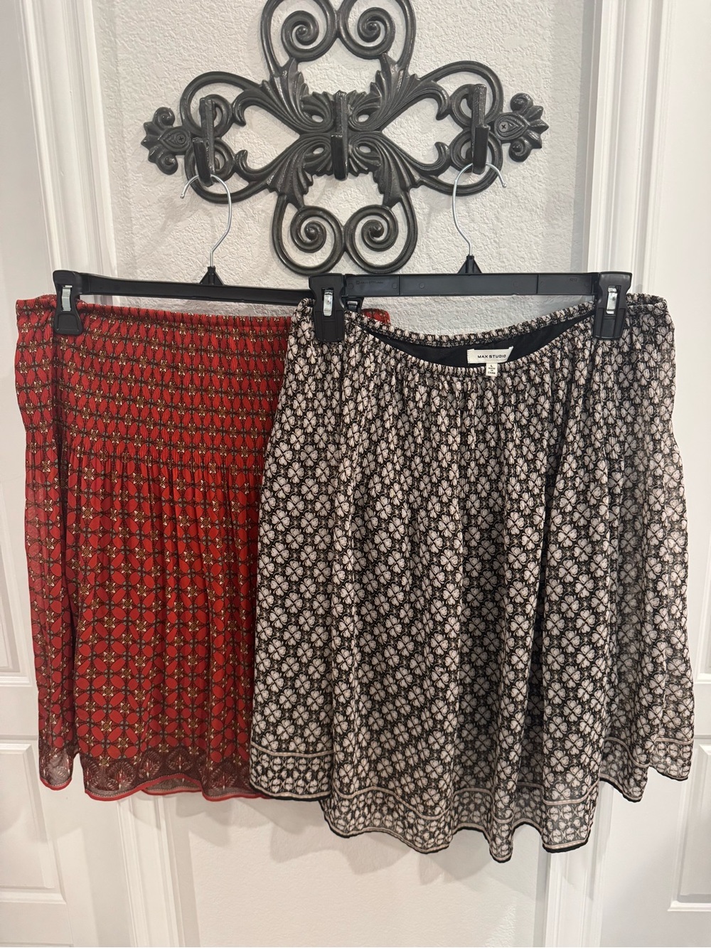 Max Studio Black & Red Printed Circle Skirts Duo